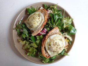 Salade De Chevre Chaud Au Miel Tastings Gourmet Market