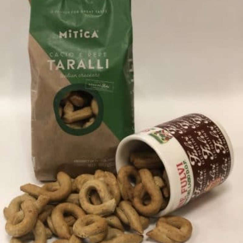 Taralli-Fennel-Italian-crackers-1.jpg
